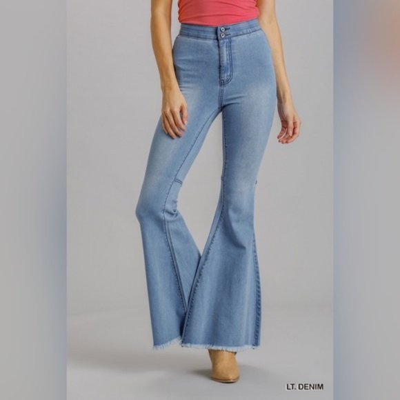Umgee | High Rise Fringe Hem Bell Bottom Stretch Denim Jeans Light Wash New 3 - Picture 4 of 14